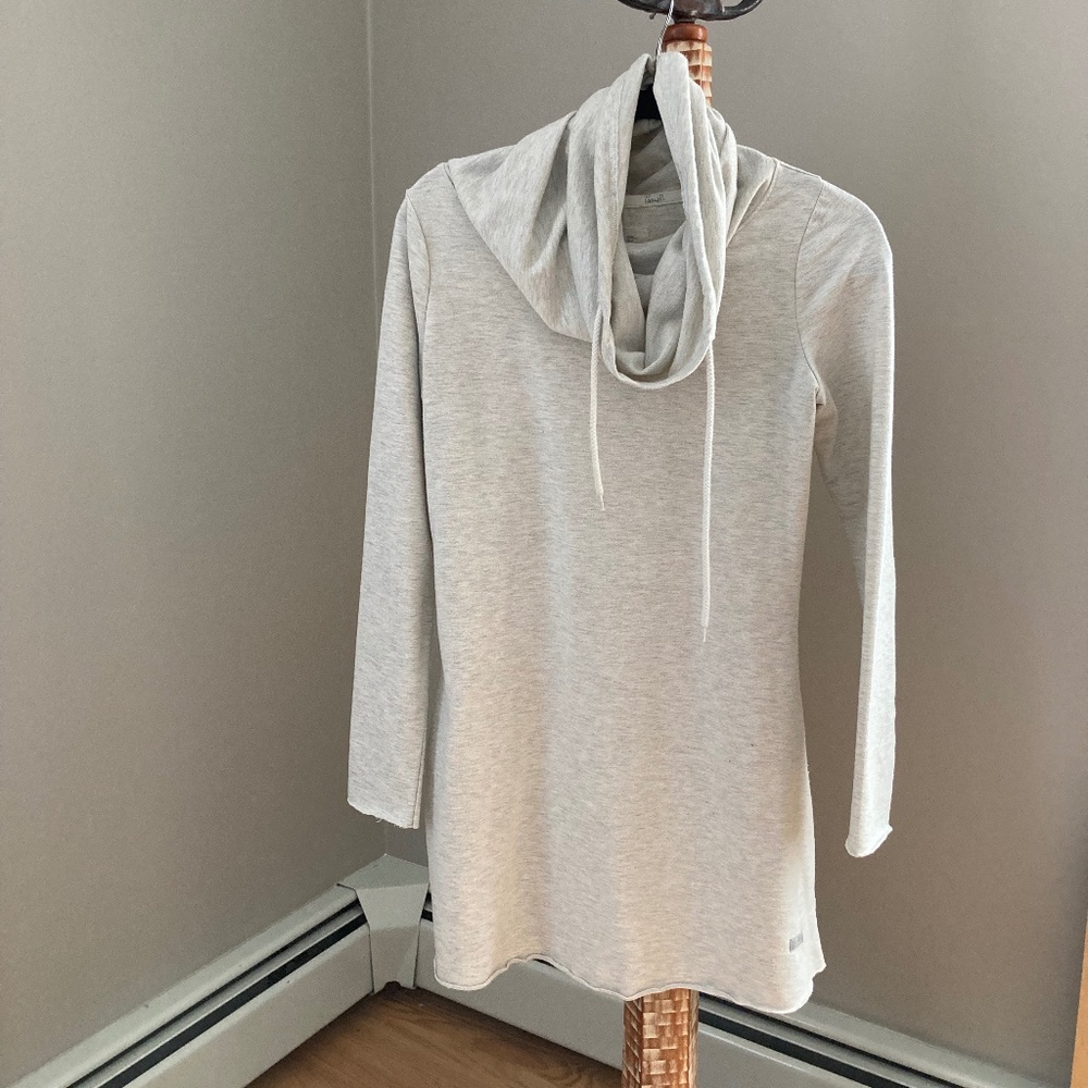 Purnell,  long light sweat-shirt top/dress in a soft grey color, size S